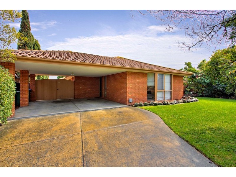 2 Pamela Court, Narre Warren VIC 3805