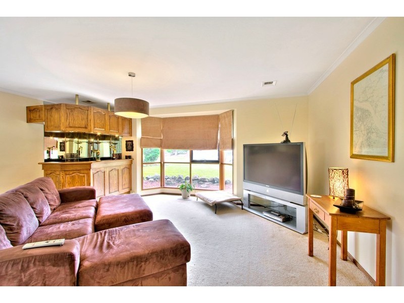 2 Pamela Court, Narre Warren VIC 3805