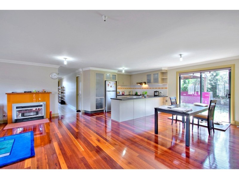37 Sallybrook Circuit, Narre Warren VIC 3805