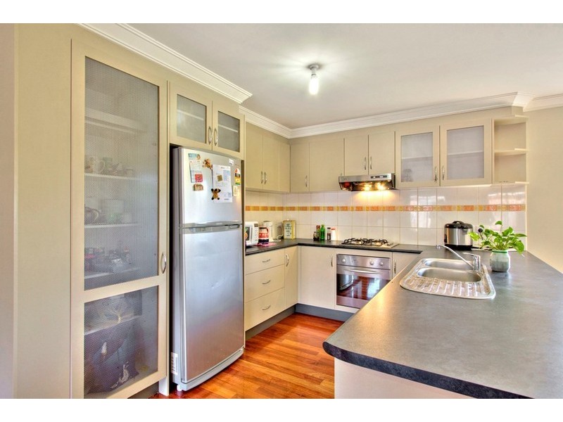 37 Sallybrook Circuit, Narre Warren VIC 3805