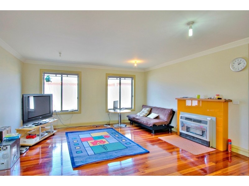 37 Sallybrook Circuit, Narre Warren VIC 3805