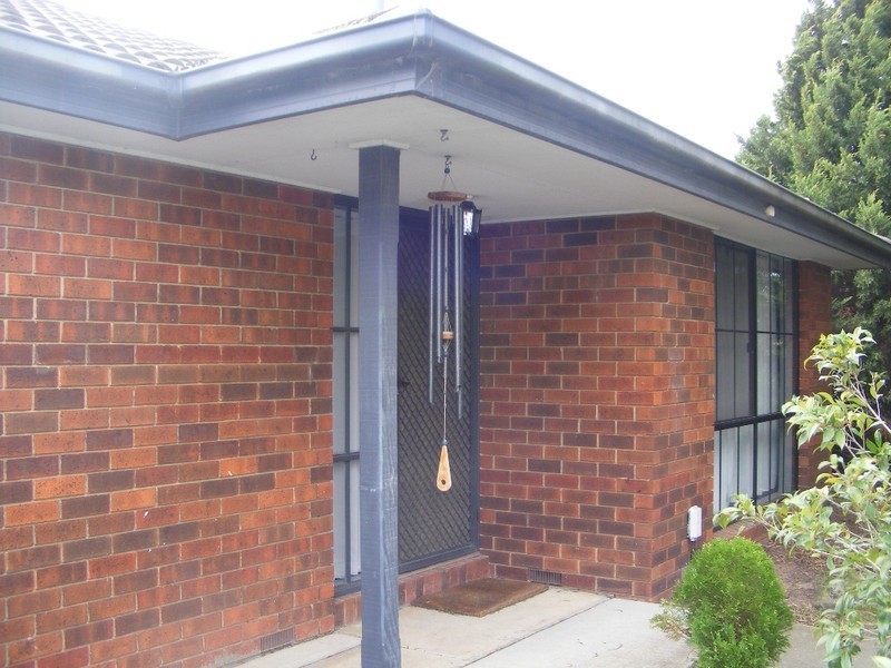 19 Strathaird Drive, Narre Warren South VIC 3805