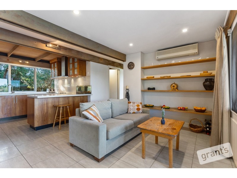 4 Mountain Flat Road, Narre Warren East VIC 3804