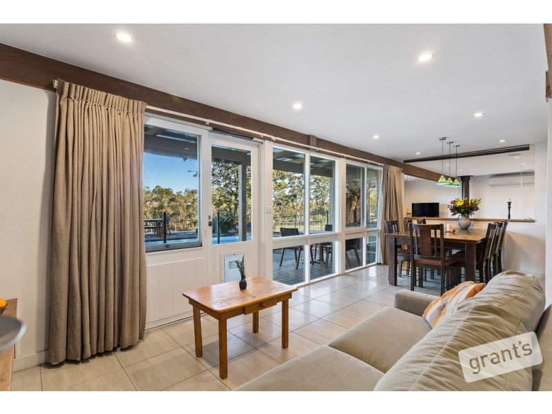 4 Mountain Flat Road, Narre Warren East VIC 3804