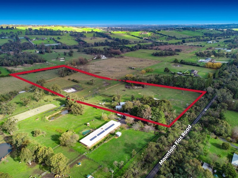 4 Mountain Flat Road, Narre Warren East VIC 3804