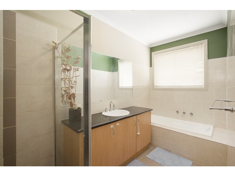 26 Sallybrook Circuit, Narre Warren VIC 3805