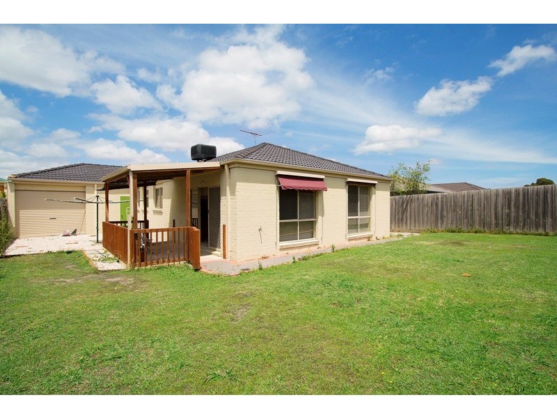 26 Sallybrook Circuit, Narre Warren VIC 3805