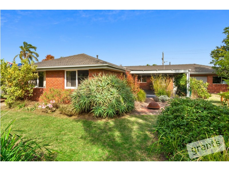 10 Sylvia Road, Beaconsfield VIC 3807