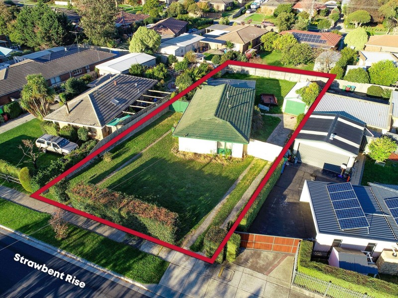 15 Strawbent Rise, Narre Warren VIC 3805
