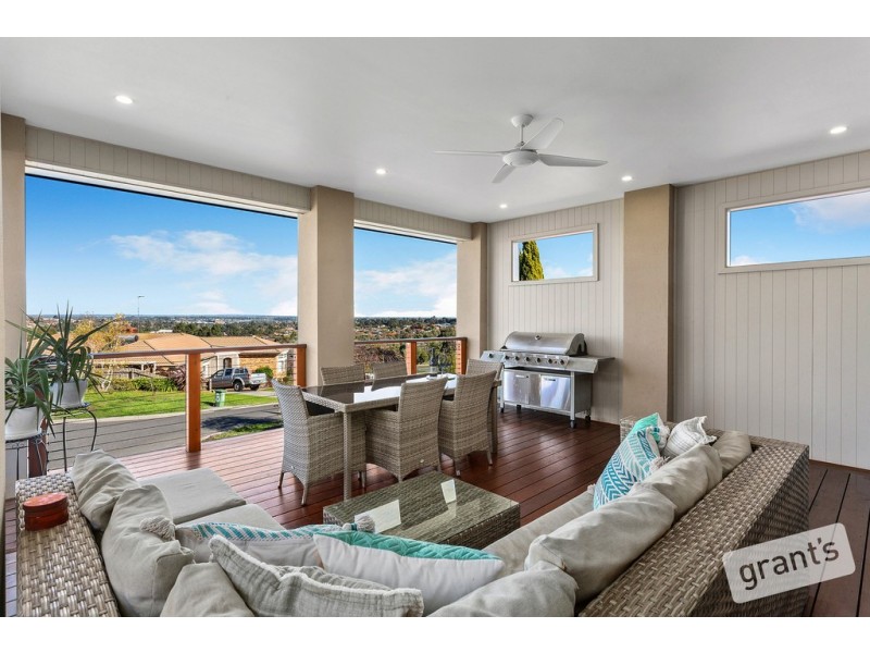 4 Sapphire Court, Narre Warren North VIC 3804