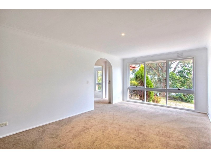 10 Saxonwood Drive, Narre Warren VIC 3805
