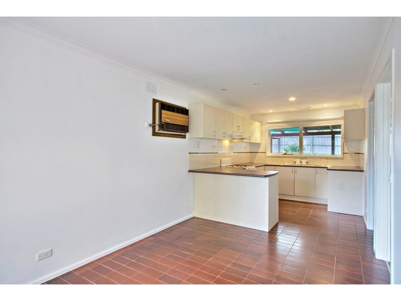 10 Saxonwood Drive, Narre Warren VIC 3805
