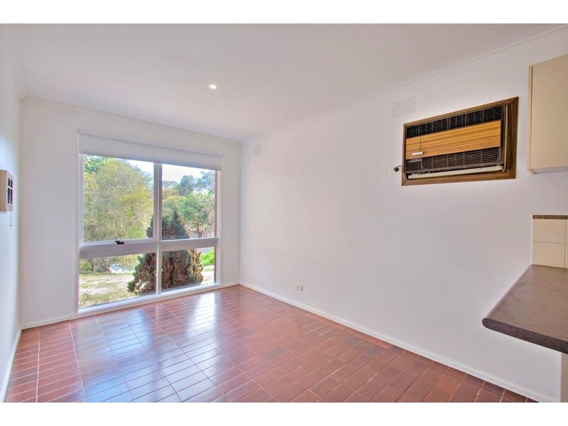 10 Saxonwood Drive, Narre Warren VIC 3805