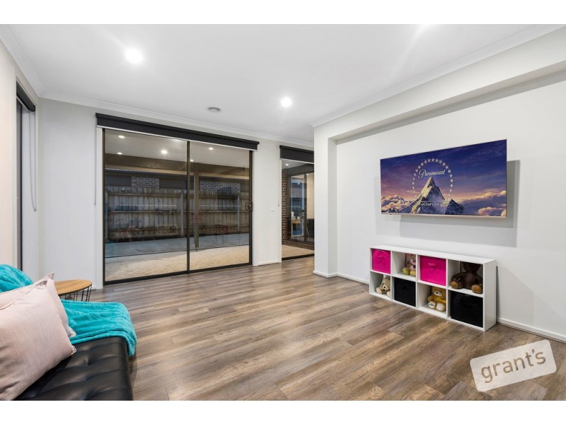 13 Chevrolet Road, Cranbourne East VIC 3977