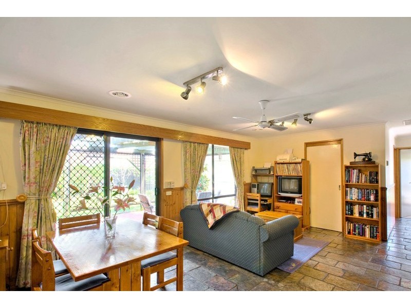 4 Hugo Court, Narre Warren VIC 3805