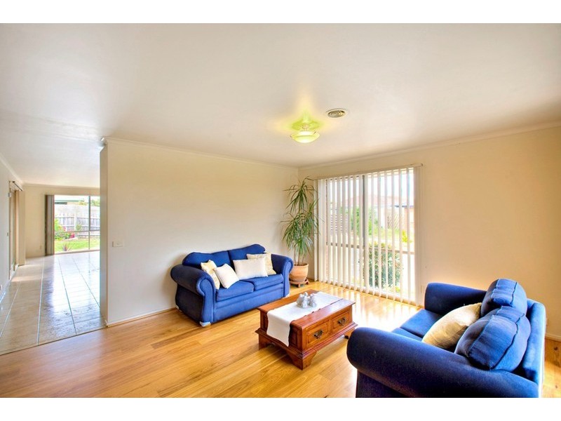 17 Plough Rise, Narre Warren South VIC 3805