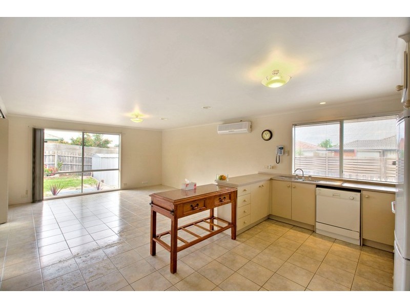 17 Plough Rise, Narre Warren South VIC 3805