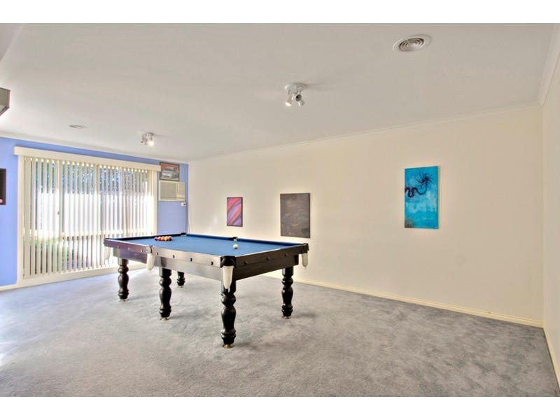 55 Robinswood Parade, Narre Warren South VIC 3805