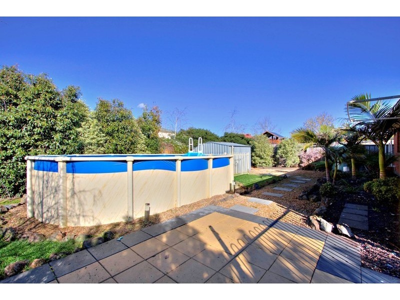 55 Robinswood Parade, Narre Warren South VIC 3805