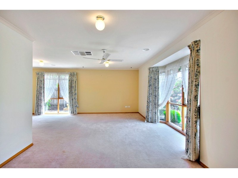 36 Ellenvale Road, Narre Warren VIC 3805