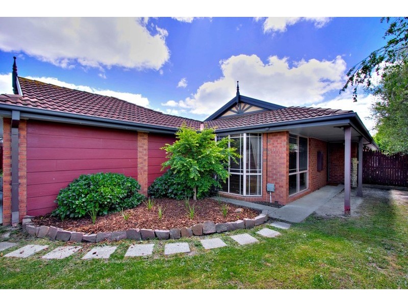 17 Nana Walk, Narre Warren South VIC 3805