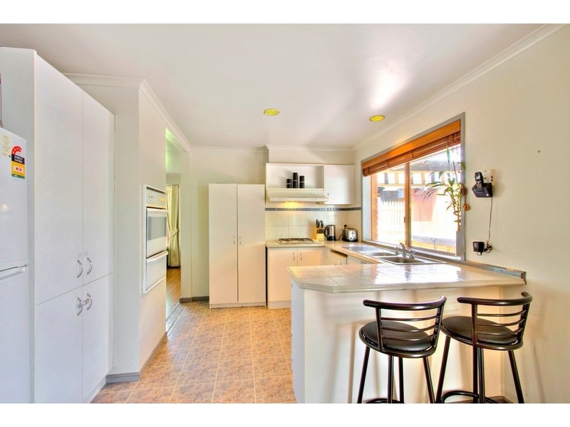 17 Nana Walk, Narre Warren South VIC 3805