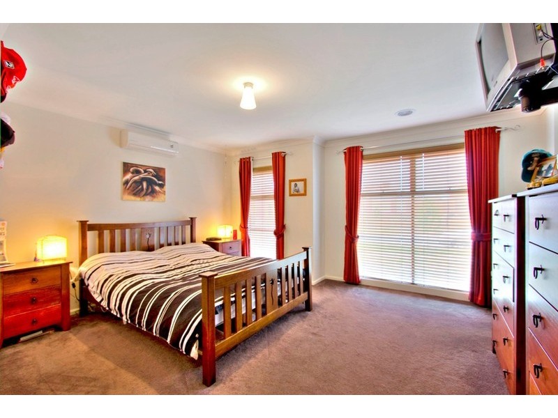 31 Norwegian Way, Narre Warren South VIC 3805