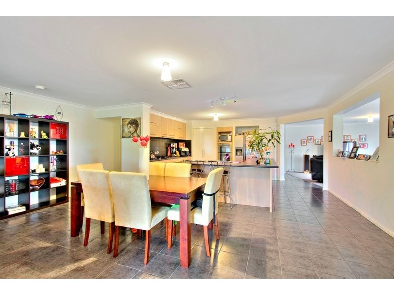 31 Norwegian Way, Narre Warren South VIC 3805
