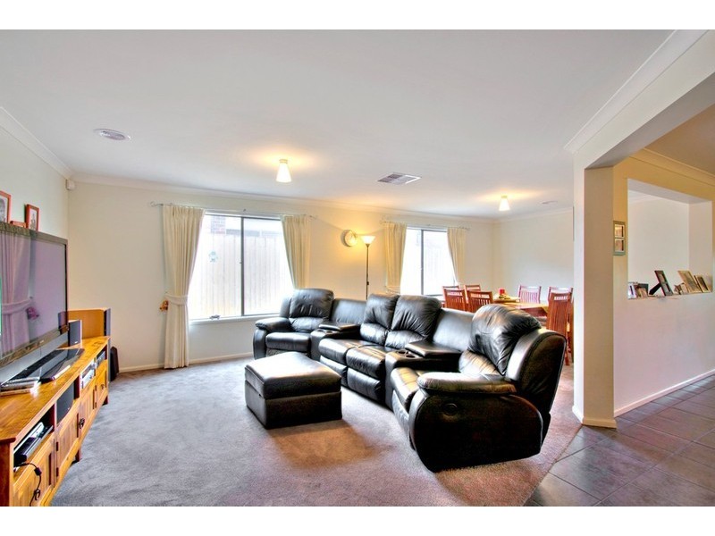 31 Norwegian Way, Narre Warren South VIC 3805