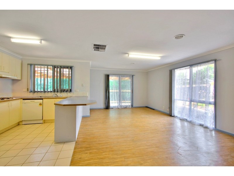 28 Jacksons Road, Narre Warren VIC 3805