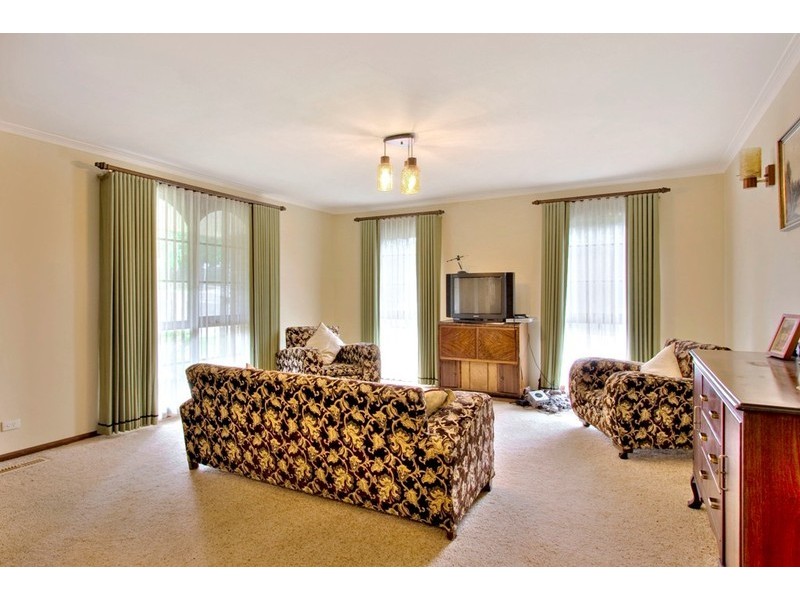 5 Winters Lane, Narre Warren North VIC 3804