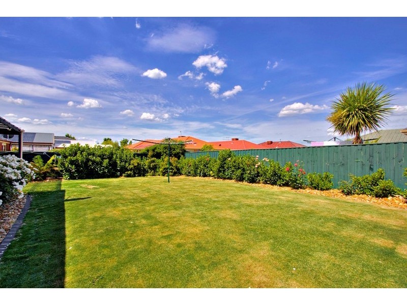 12 Hallmark Drive, Narre Warren South VIC 3805