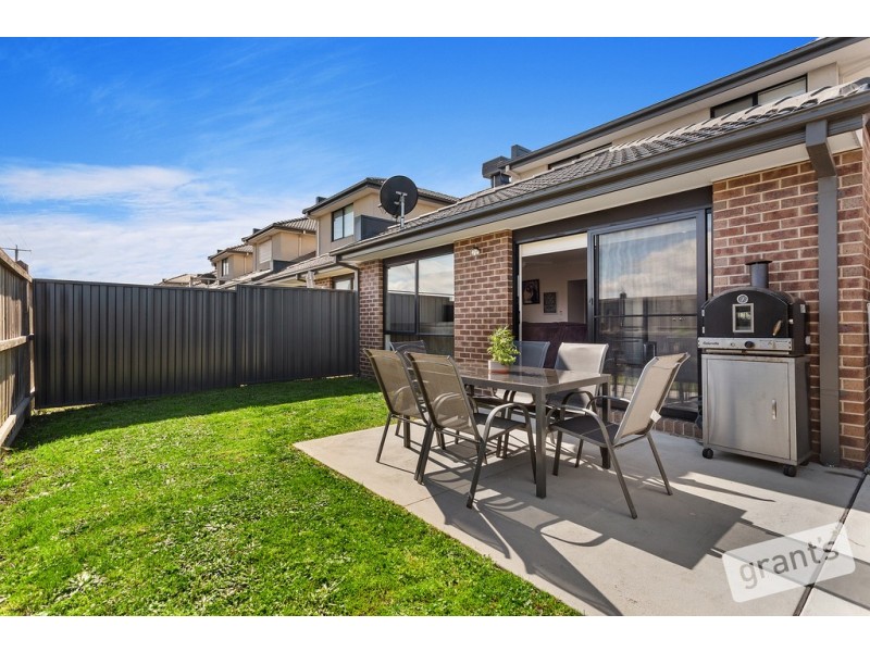 30 Fitzroy Street, Pakenham VIC 3810