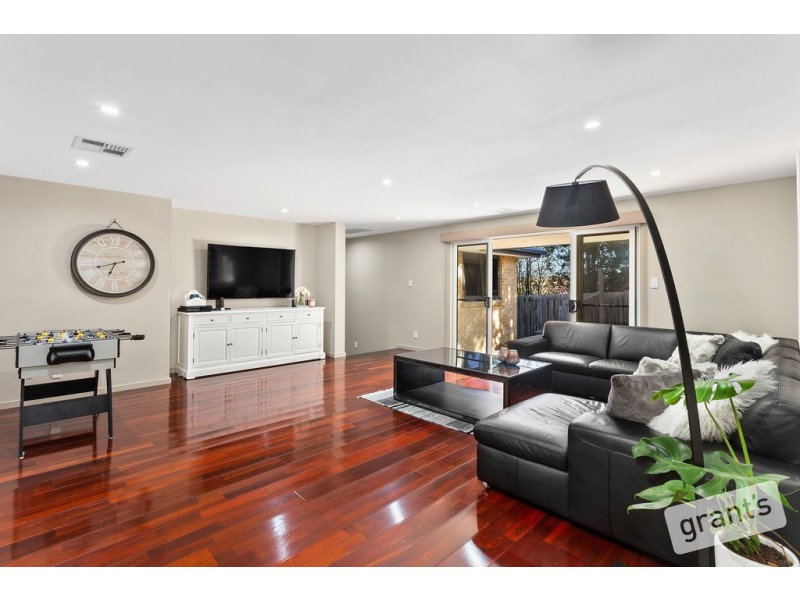 4 Sapphire Court, Narre Warren VIC 3805