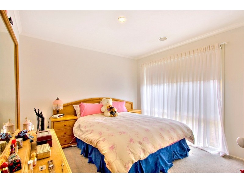 13 Menindee Terrace, Narre Warren South VIC 3805