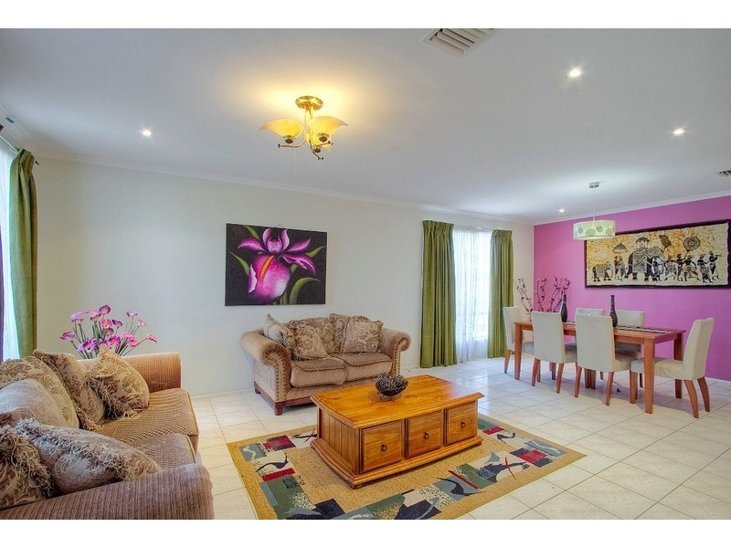 3 Baronessa Avenue, Narre Warren South VIC 3805