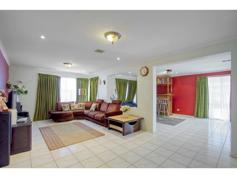 3 Baronessa Avenue, Narre Warren South VIC 3805