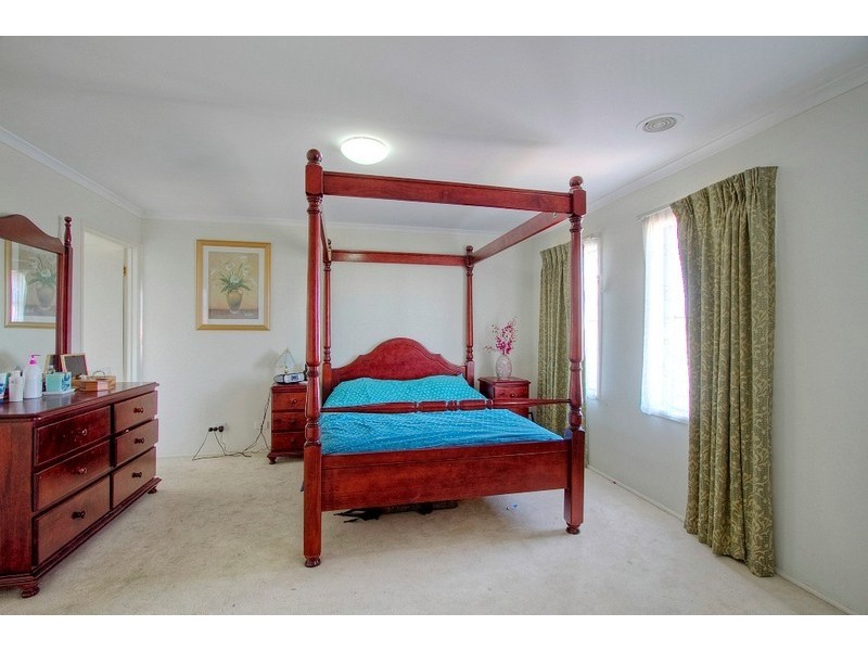 3 Baronessa Avenue, Narre Warren South VIC 3805