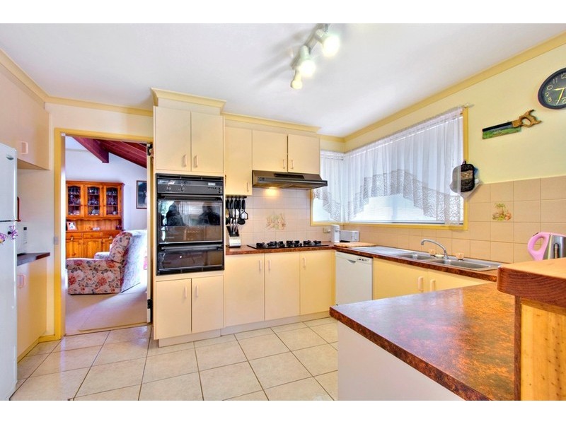 2 Sanders Court, Narre Warren VIC 3805