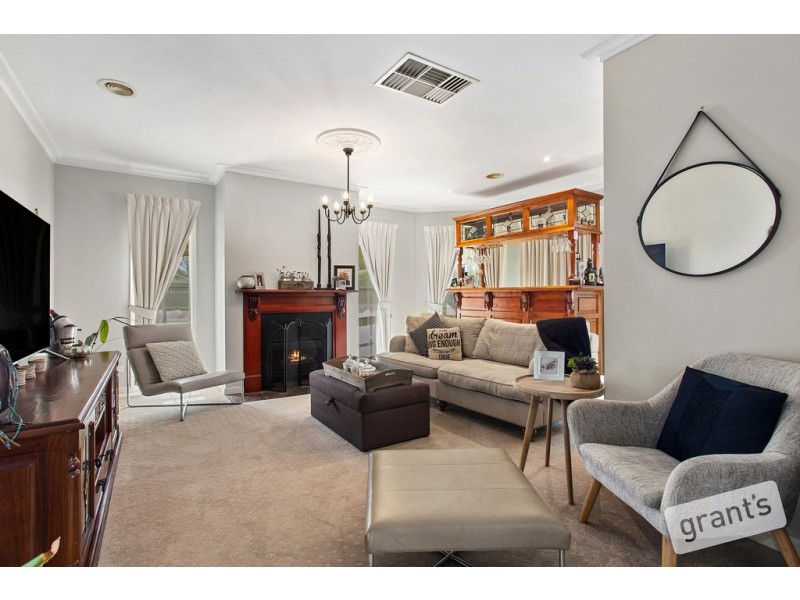 27 Park Square, Narre Warren South VIC 3805