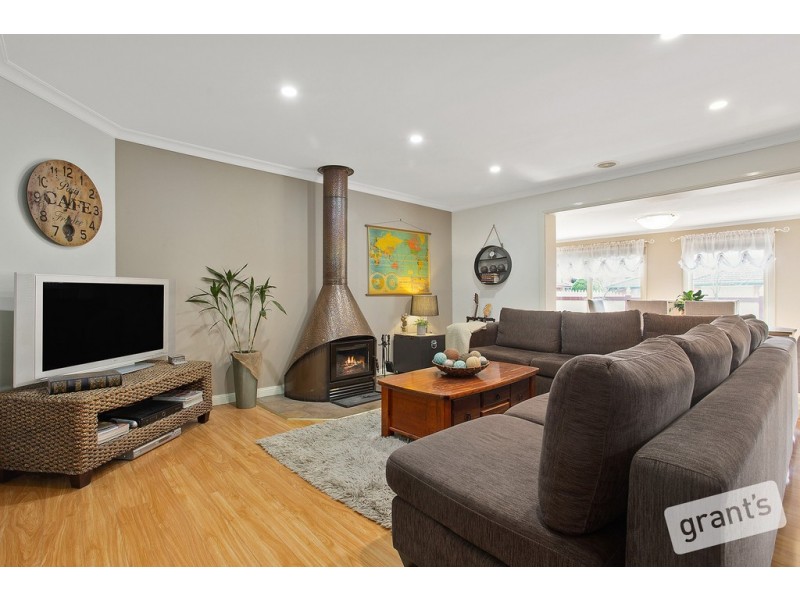 27 Park Square, Narre Warren South VIC 3805