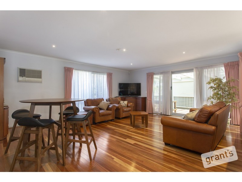 11 Kendall Drive, Narre Warren VIC 3805