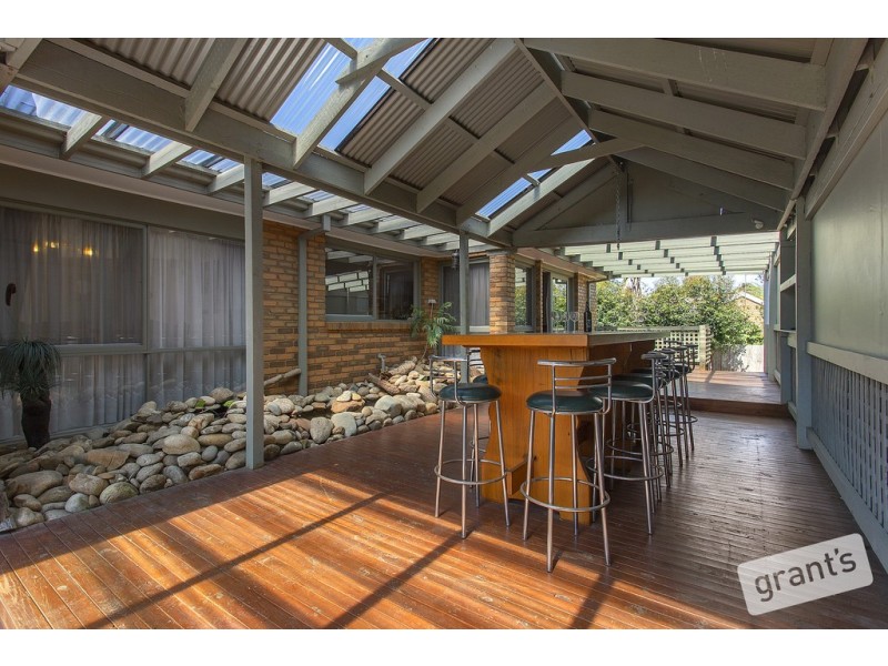 11 Kendall Drive, Narre Warren VIC 3805