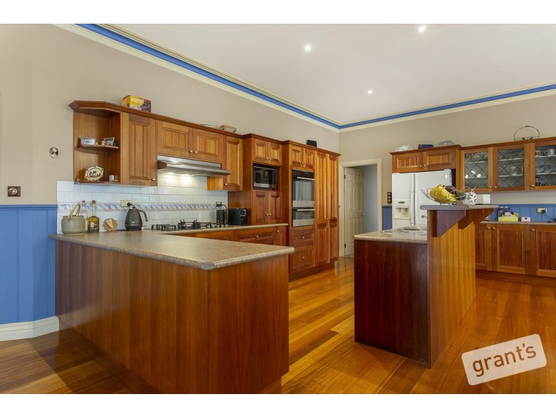 34-36 Carmen Crescent, Narre Warren North VIC 3804