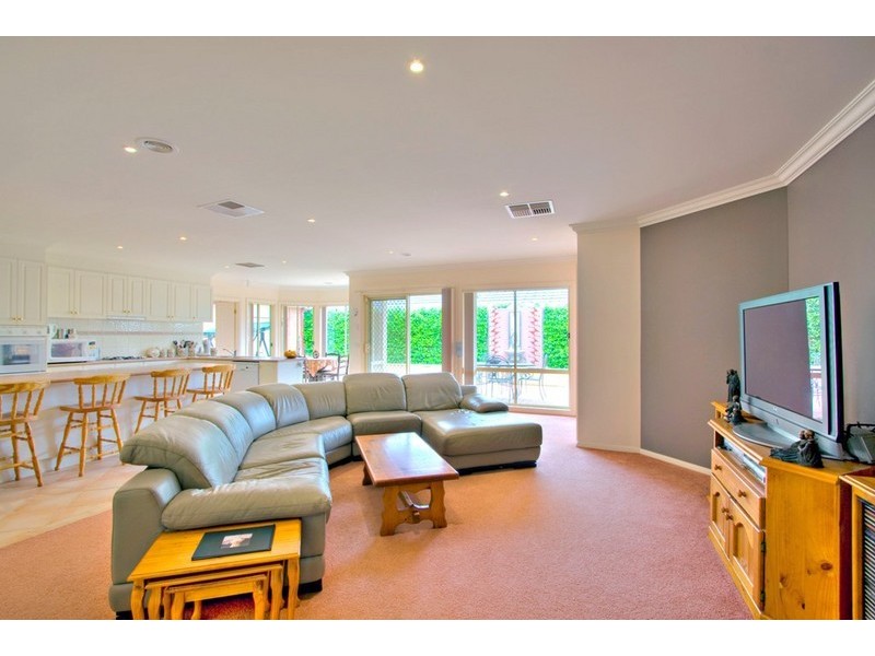 47 Loxley Boulevard, Narre Warren South VIC 3805