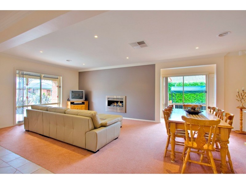 47 Loxley Boulevard, Narre Warren South VIC 3805