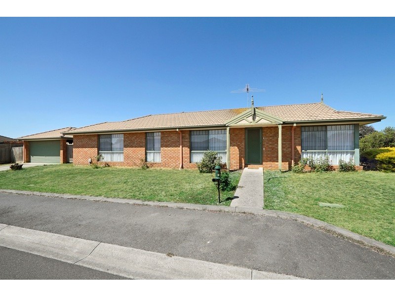 16 Timms Street, Narre Warren South VIC 3805