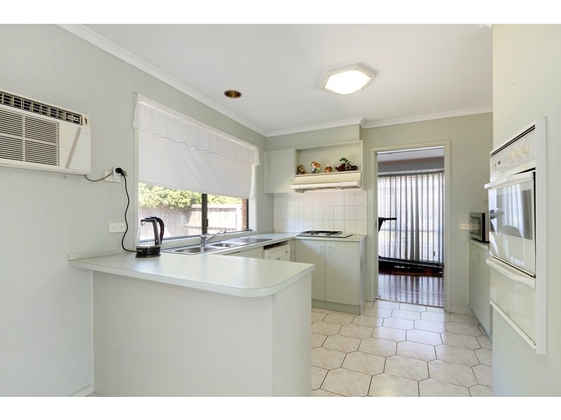 16 Timms Street, Narre Warren South VIC 3805