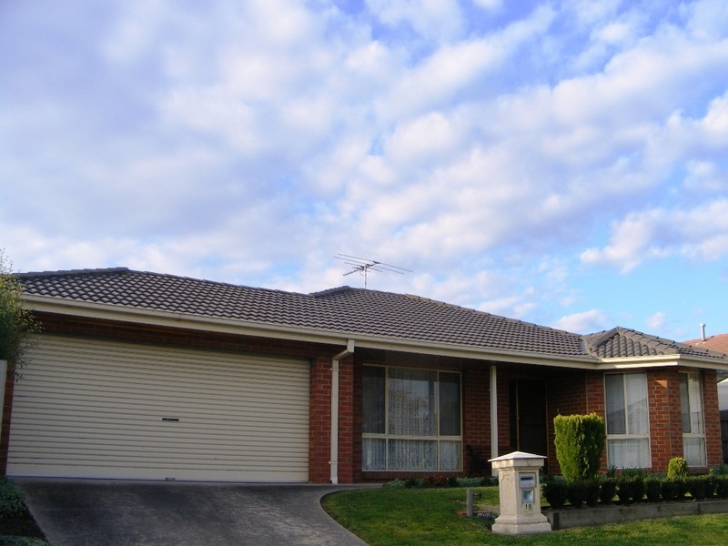 10 Walcott Place, Narre Warren South VIC 3805