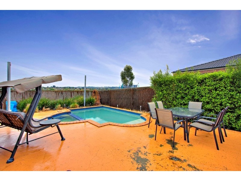 53 Loxley Boulevard, Narre Warren South VIC 3805